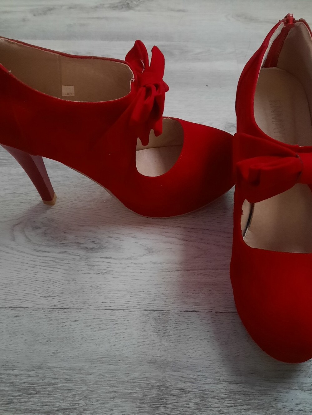 Enmayer Red Bow Accent Platform Heels